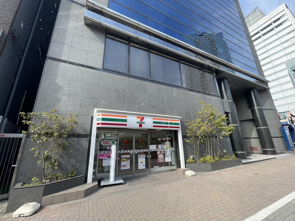 コンビニ　セブンイレブン中野坂上駅南店（コンビニ）まで410m