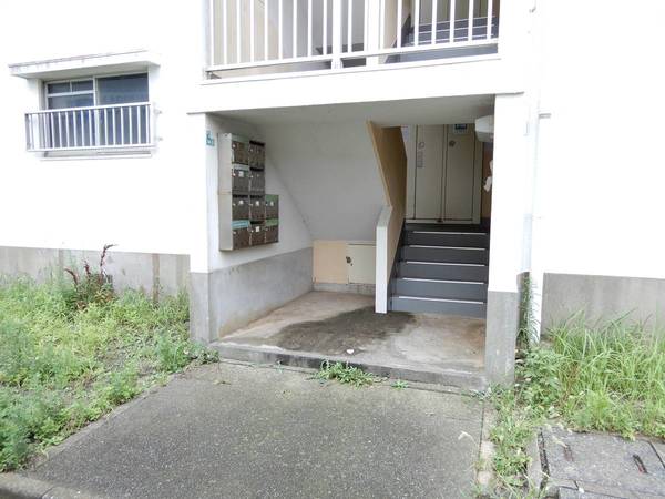 エントランス　毎日通るエントランスはこのようになっています