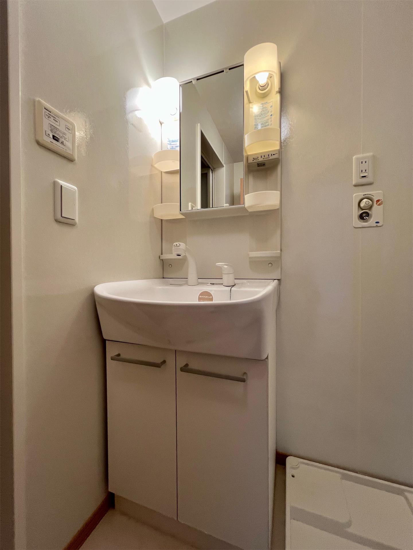 洗面設備　同タイプ室内写真