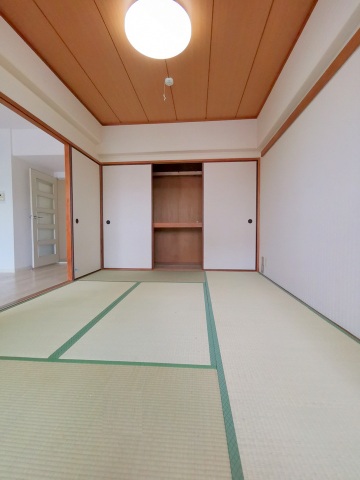 その他部屋・スペース　南向きで明るい和室