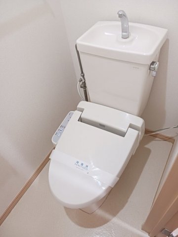 トイレ　トイレもきれいです