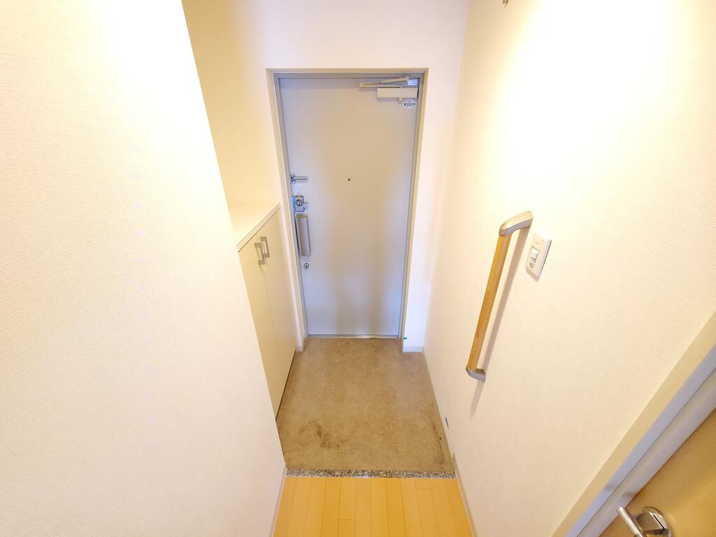 ブレスト我孫子町の玄関写真