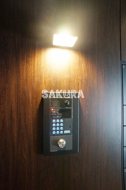 セキュリティ　女性の方でも安心のモニター付きオートロック♪