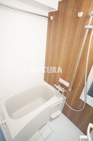 バス・シャワールーム　嬉しい浴室乾燥機付きです♪