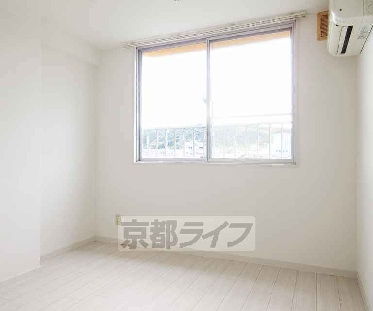 居室・リビング　陽当たりのよい室内です・