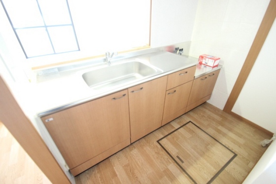 キッチン　※別部屋の写真です