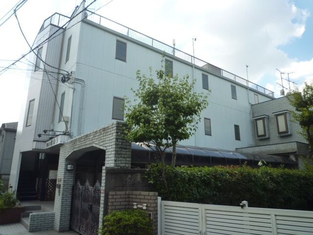建物外観　★入り口側★