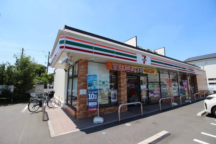 コンビニ　セブンイレブン喜沢１丁目店（コンビニ）まで610m