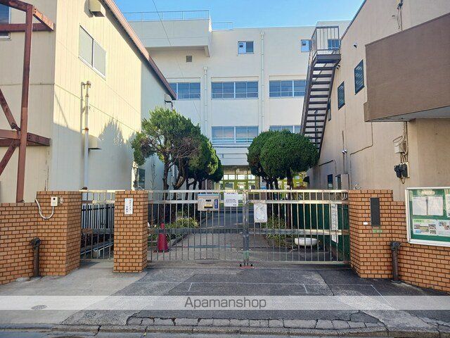 小学校　栗原北小学校（小学校）まで31m