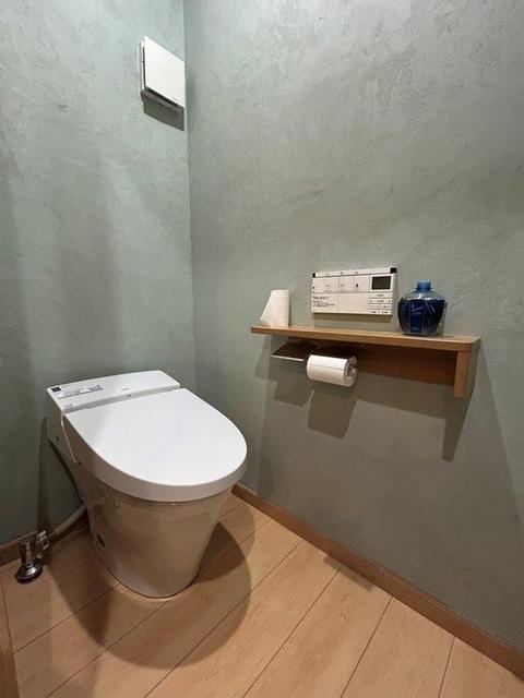 トイレ　温水洗浄暖房便座