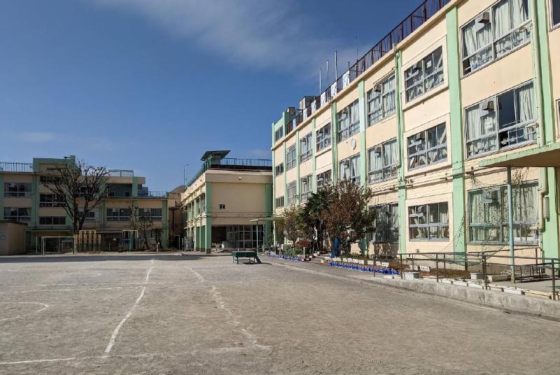 小学校　葛飾区立本田小学校（小学校）まで550m