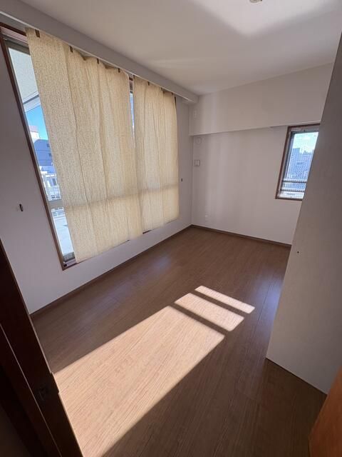 その他部屋・スペース　落ち着いて過ごせるお部屋なので、寝室にいかがでしょうか