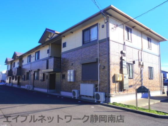 建物外観　外観は落ち着いています