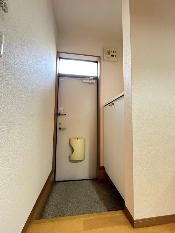 玄関　※参考写真