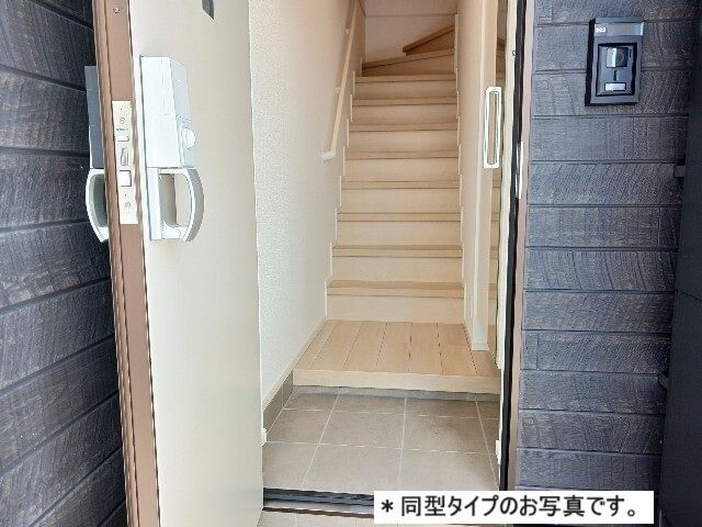 玄関　明るい玄関です