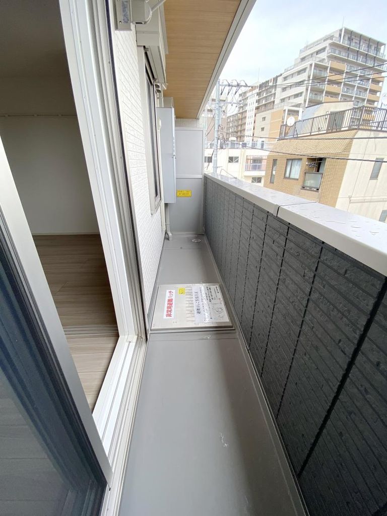 バルコニー　バルコニー