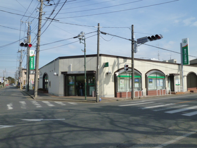 銀行　埼玉りそな銀行 伊奈支店（銀行）まで190m