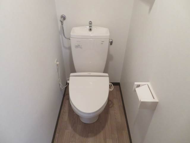 トイレ　清潔感のあるトイレです♪