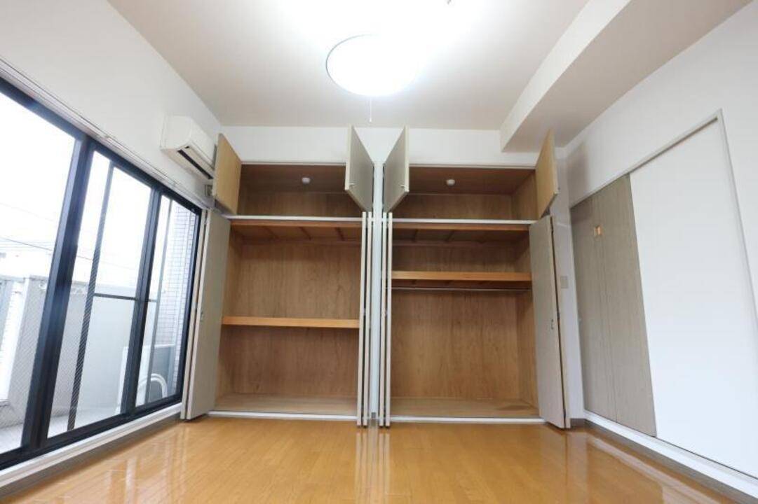 収納　クローゼット