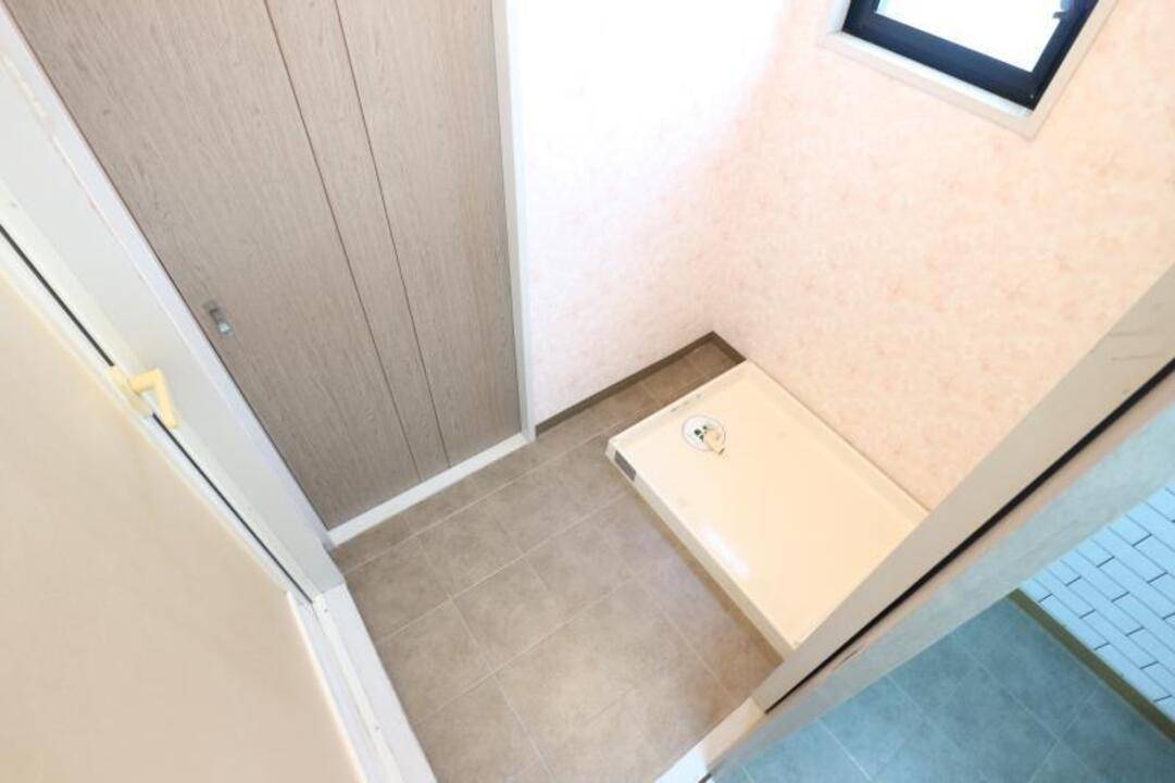 洗面設備　洗濯機置場