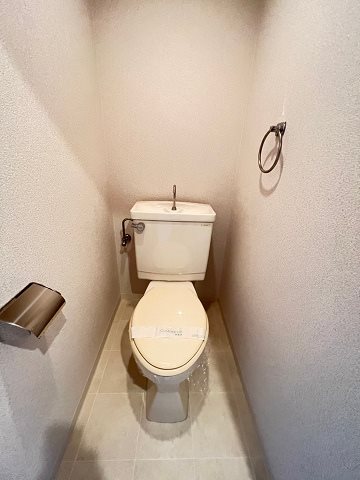 トイレ　清潔感のあるトイレです