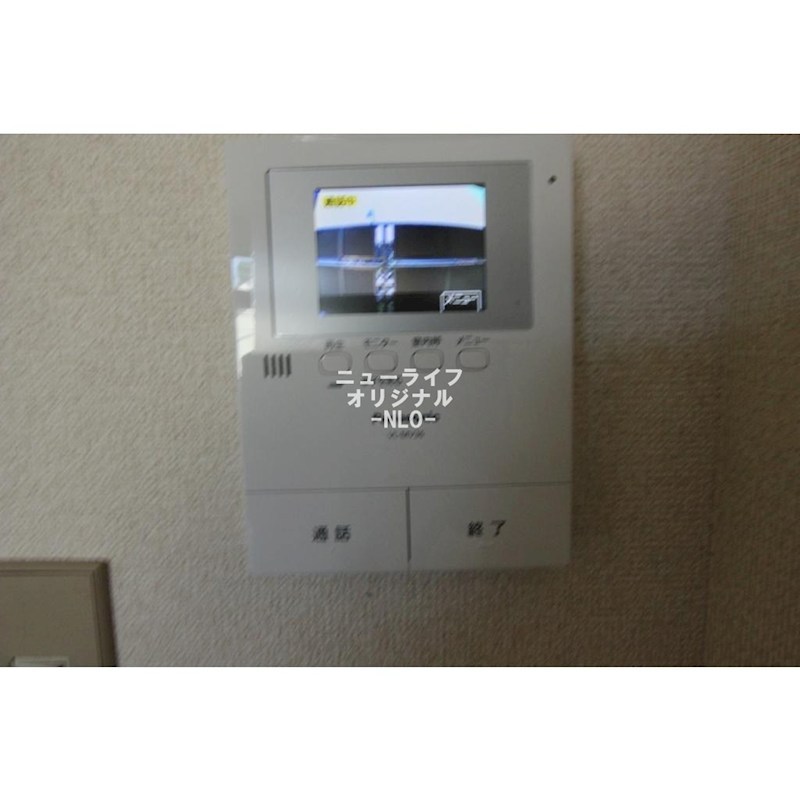 セキュリティ　突然の来訪者にも安心のTVモニター付きインターホン