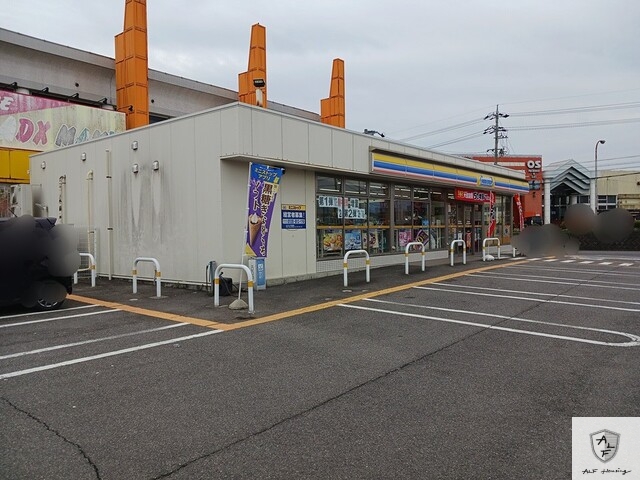 コンビニ　ミニストップ美濃加茂深田町店（コンビニ）まで308m