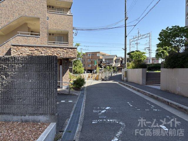 その他　前面道路（その他）まで1m