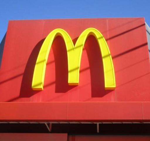 その他　マクドナルド丹陽店（その他）まで604m