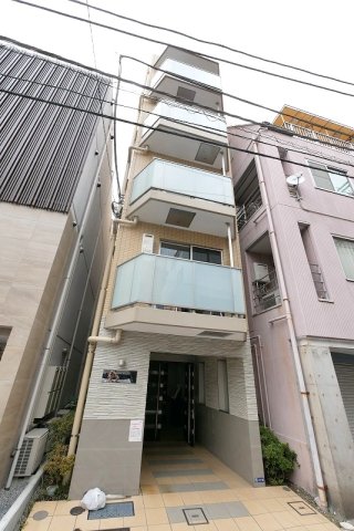 建物外観　外観は落ち着いています