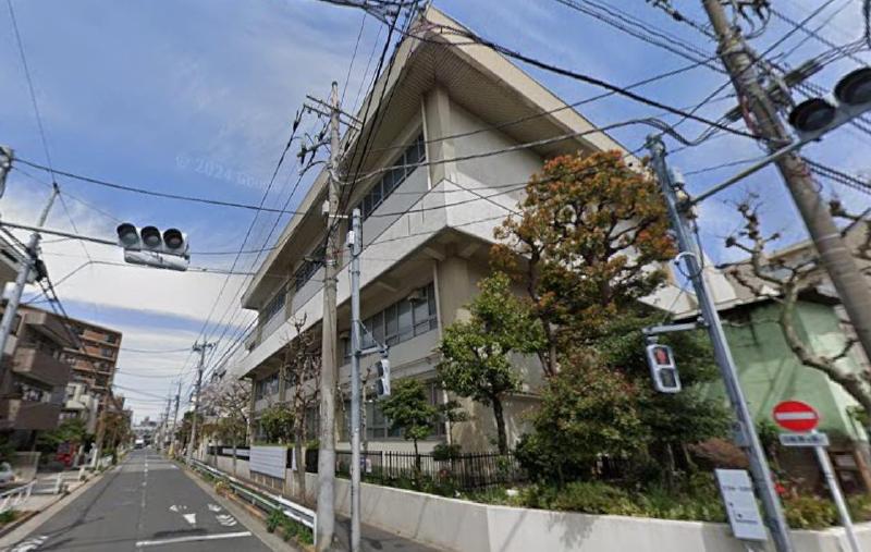 小学校　墨田区立中川小学校（小学校）まで400m
