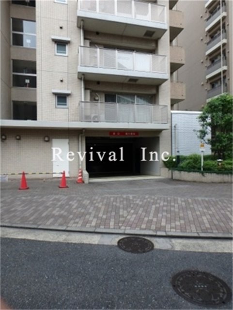 その他　重厚感ある外観