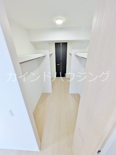 収納　ウォークインクローゼット