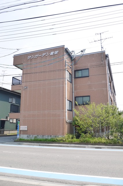 建物外観　道路側
