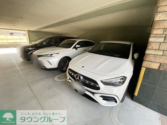 駐車場　駐車場