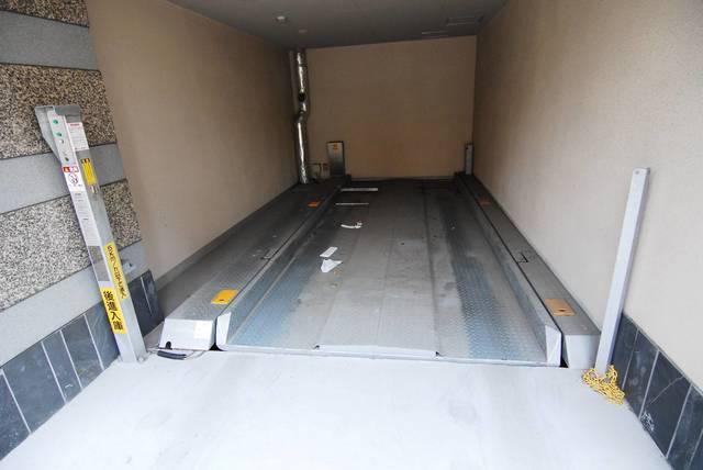 駐車場　?