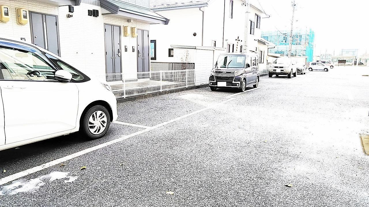 駐車場　駐車場
