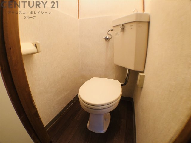 トイレ　バストイレセパレートタイプのシンプルなトイレです☆