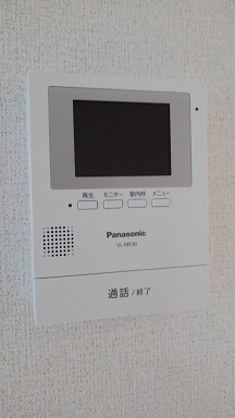 セキュリティ　安心のモニター付きインターホンです♪