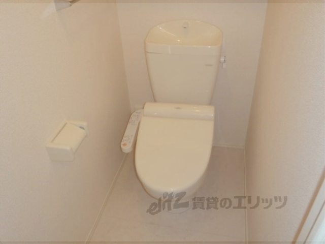 トイレ　ウォシュレット付き！