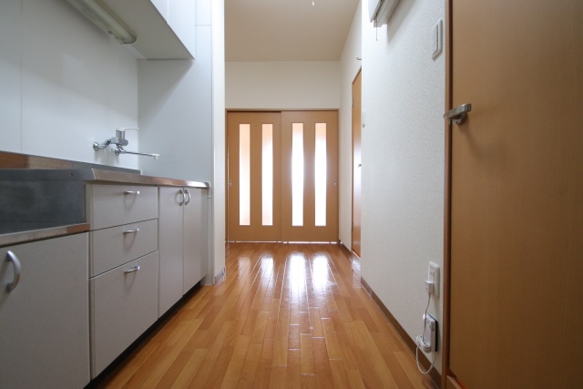 玄関　別部屋の写真です。※現状優先