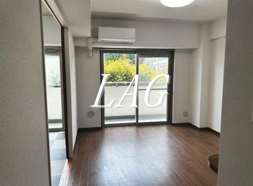 居室・リビング　洋室のお部屋です。