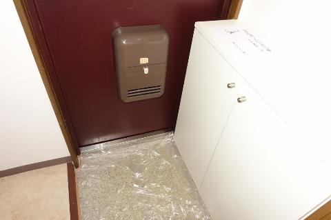 玄関　靴箱あり