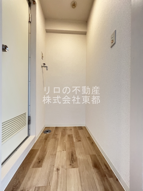 その他　洗濯機置き場は室内にあるので雨に濡れる心配はありません。