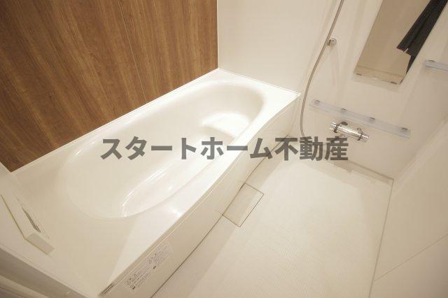 バス・シャワールーム　ゆったり過ごせるお風呂です