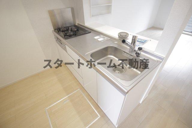 キッチン　コンパクトなキッチンで掃除もラクラク