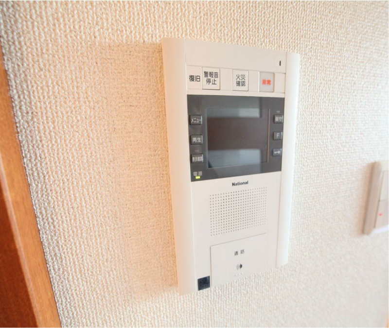 セキュリティ　TVモニター付インターホン完備