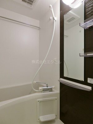 バス・シャワールーム　浴室乾燥機付きです。