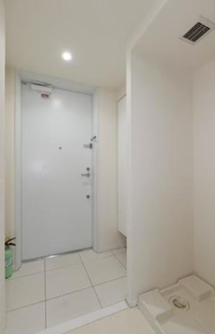 玄関　室内洗濯機置き場