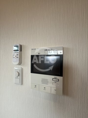 セキュリティ　パークフラッツ東三国　モニター付きインターホン